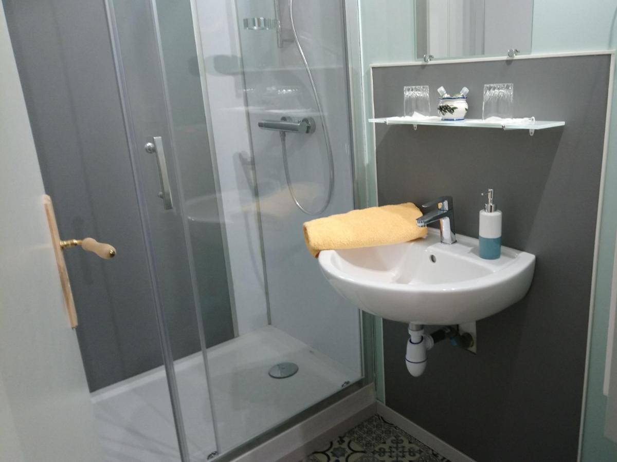 La Ferme Du Crie Bed & Breakfast Chaudeyrolles Luaran gambar